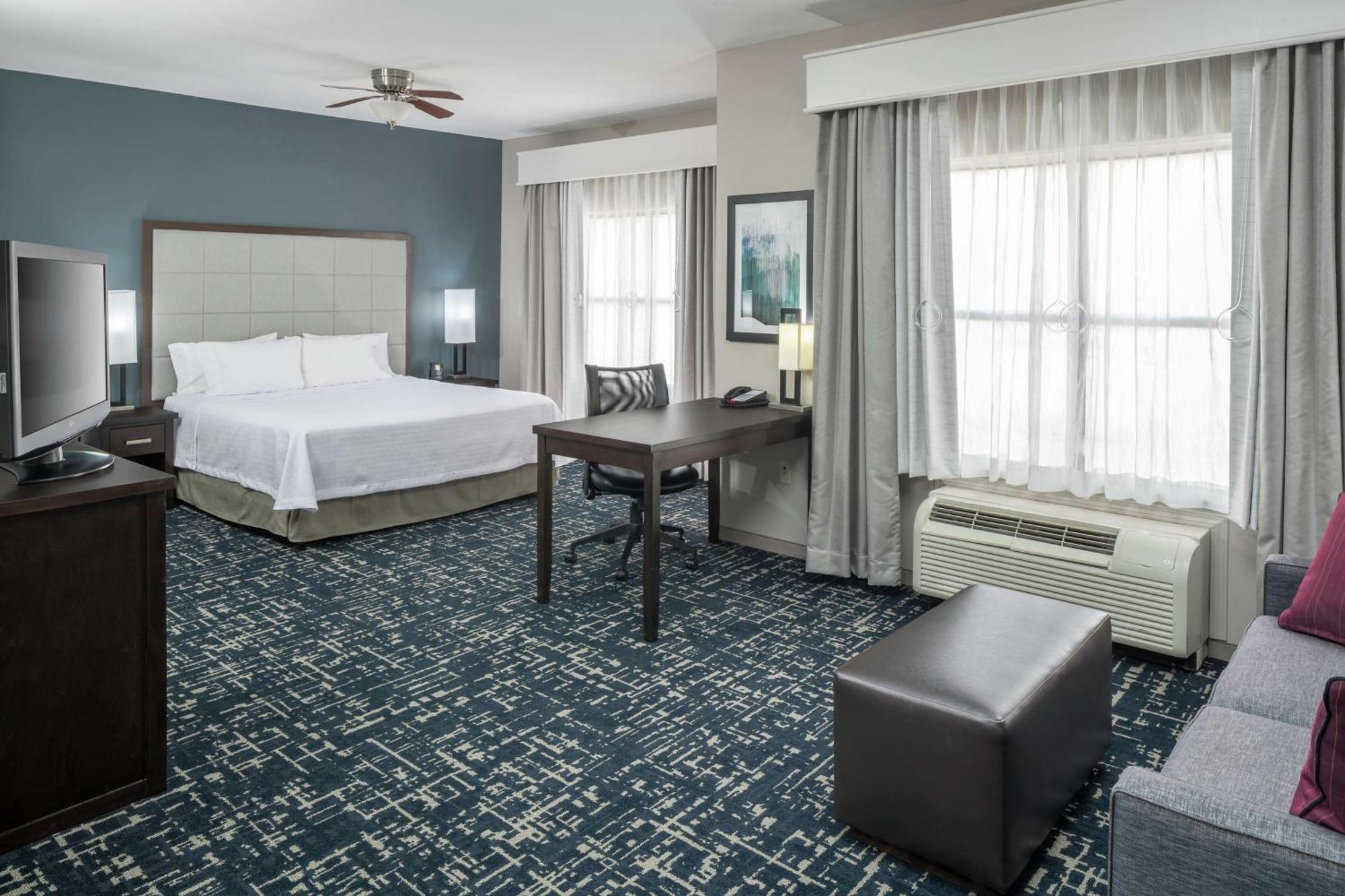 Homewood Suites By Hilton Cedar Rapids-North Екстериор снимка