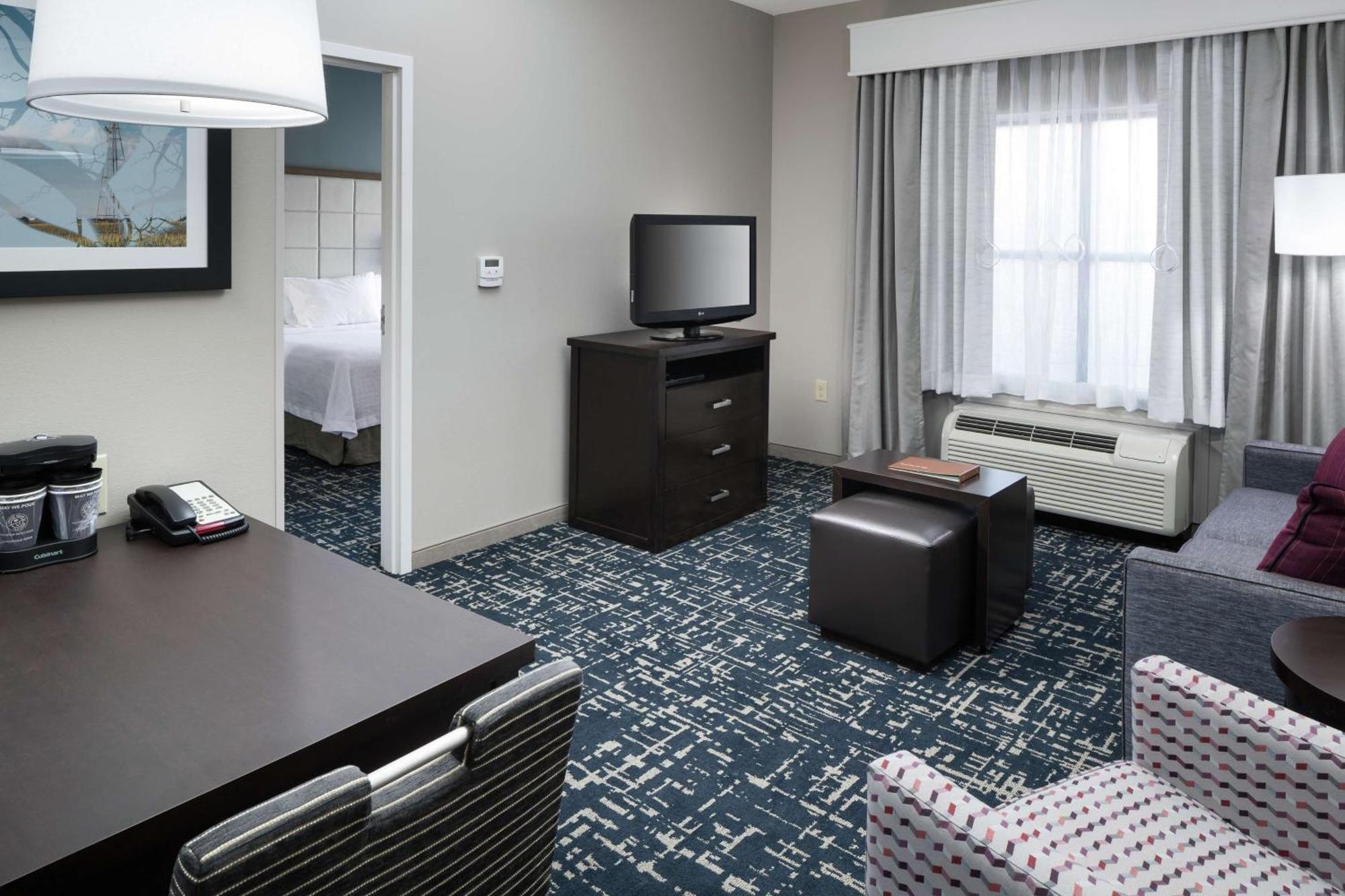 Homewood Suites By Hilton Cedar Rapids-North Екстериор снимка